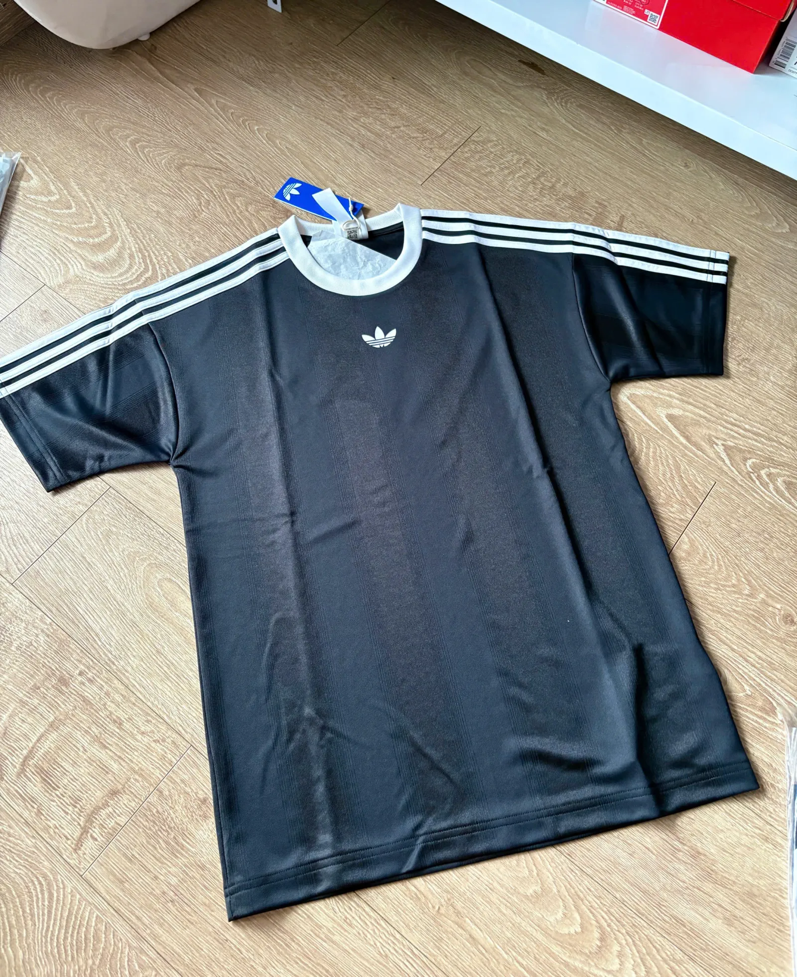 Áo adidas Jacquard Jersey Black JW5876