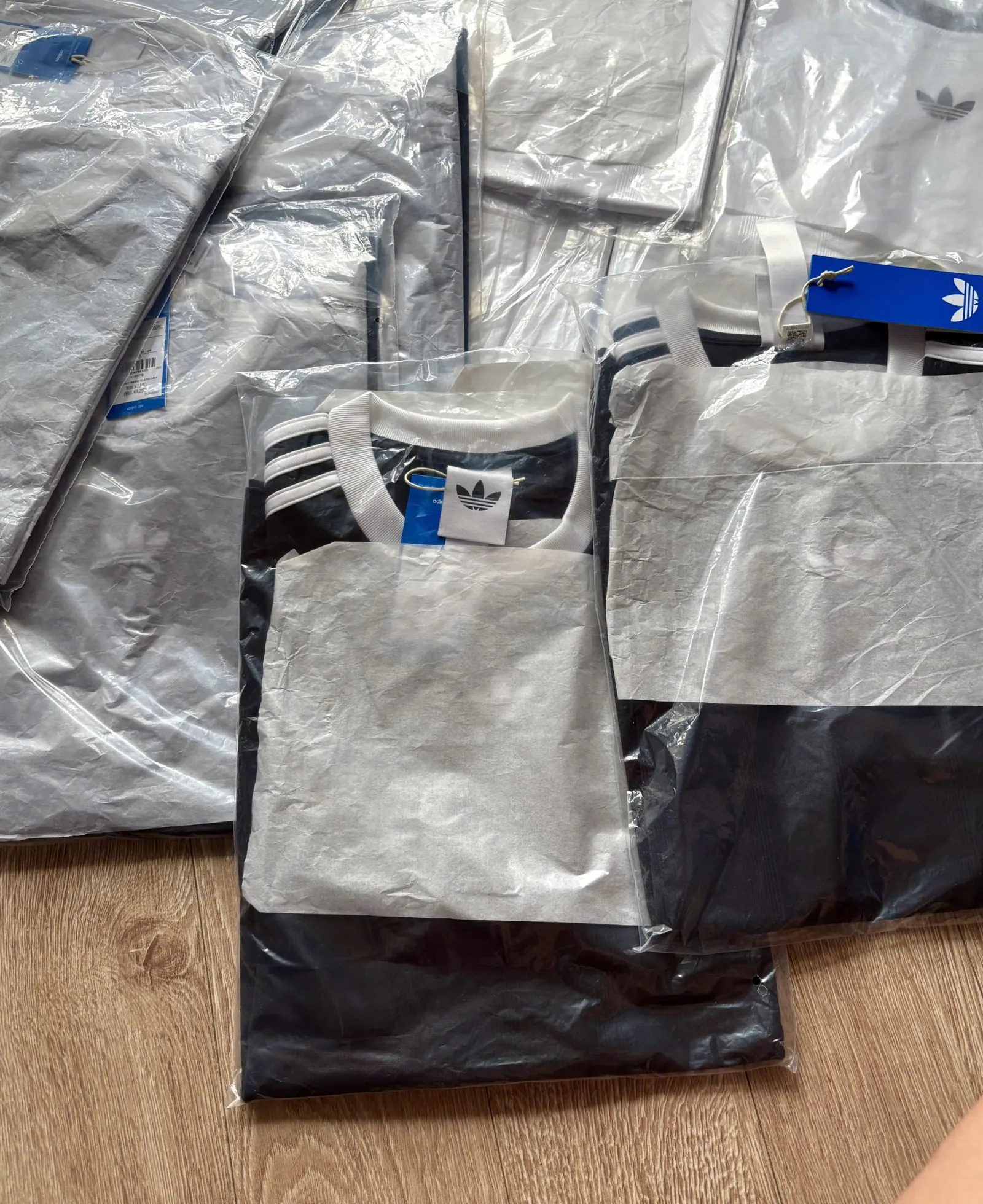 Áo adidas Jacquard Jersey Black JW5876