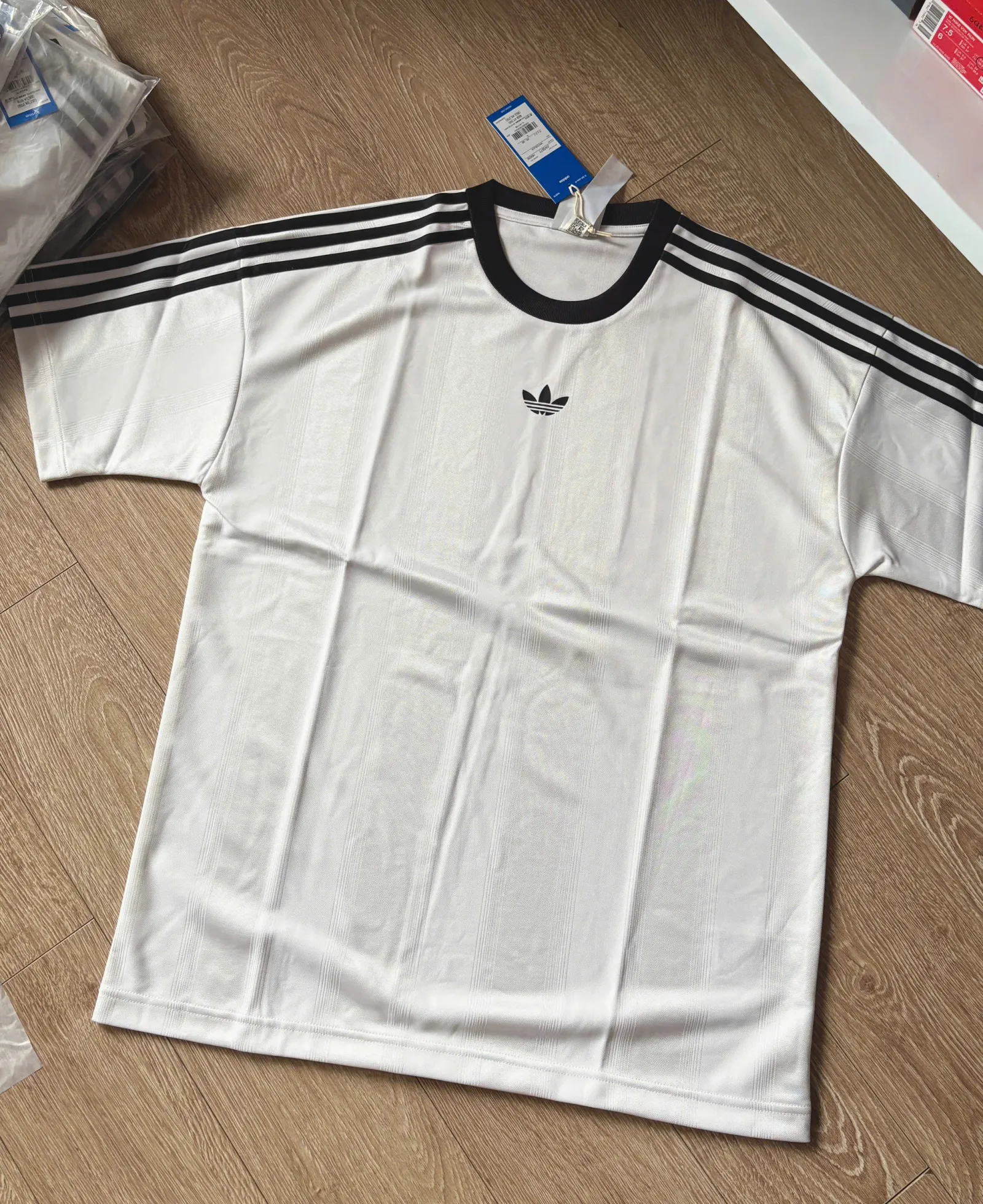 Áo adidas Jacquard Jersey White JW5877