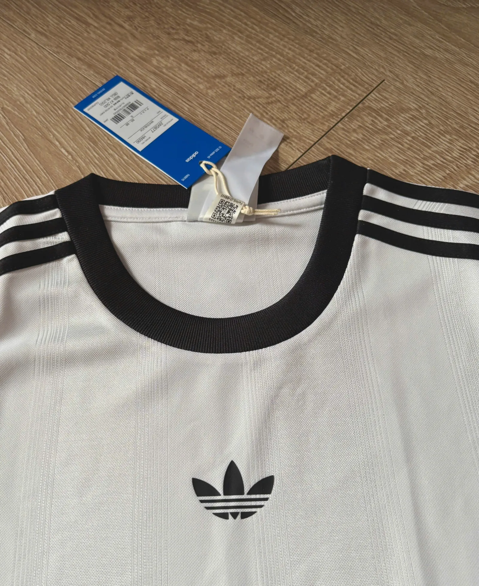 Áo adidas Jacquard Jersey White JW5877