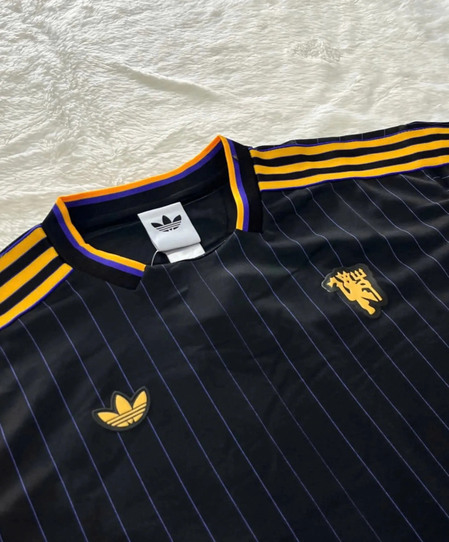 Áo Adidas Jersey Manchester United Terrace Icons JN2818