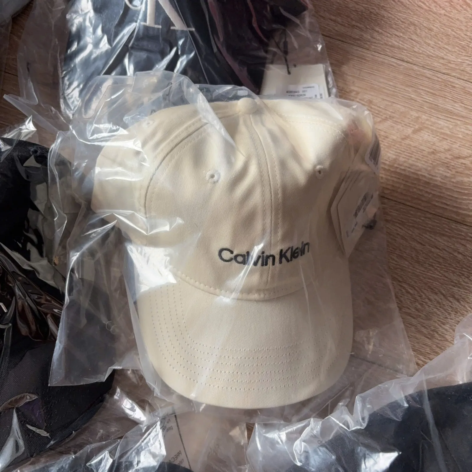 (Bill US) Mũ Calvin Klein Monogram 4 (Size Adult)