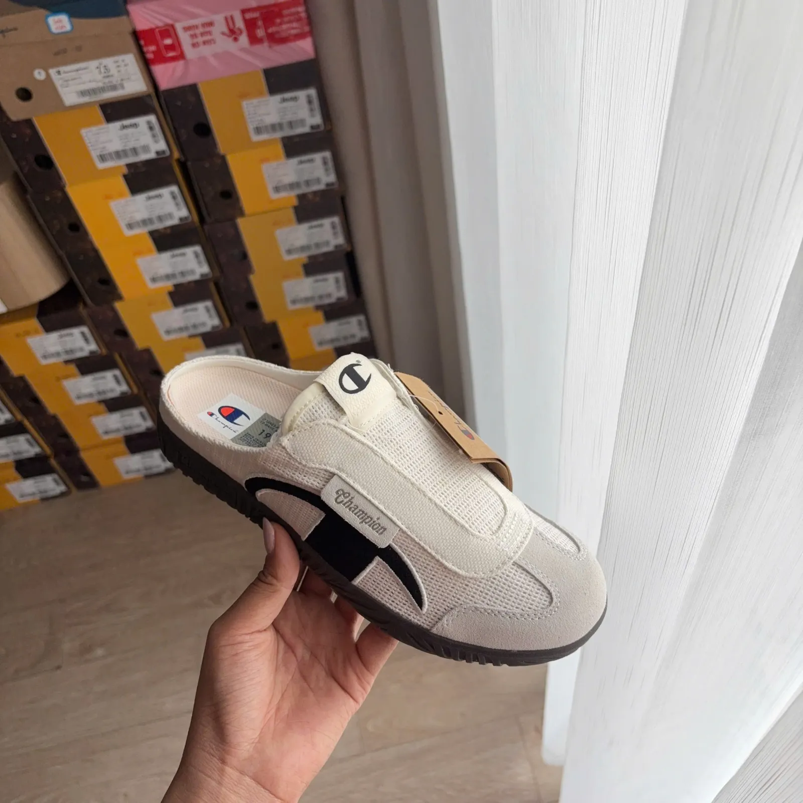 Champion Mule T-Trainer White Black (U5BFASW01U3)