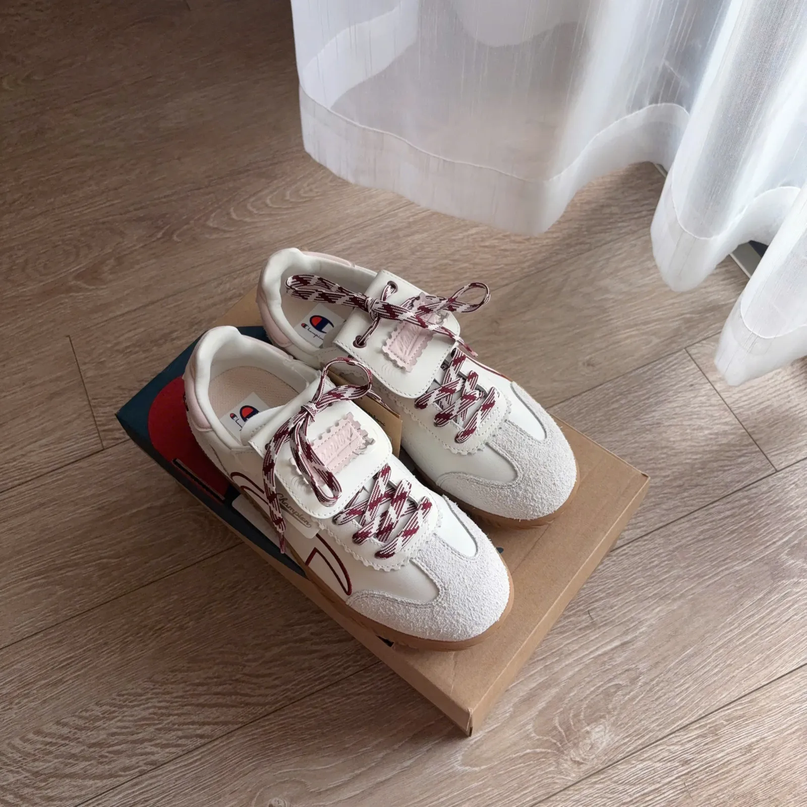 Champion T Trainer Heart Link "White/Red" (U5AFCTW15K2)