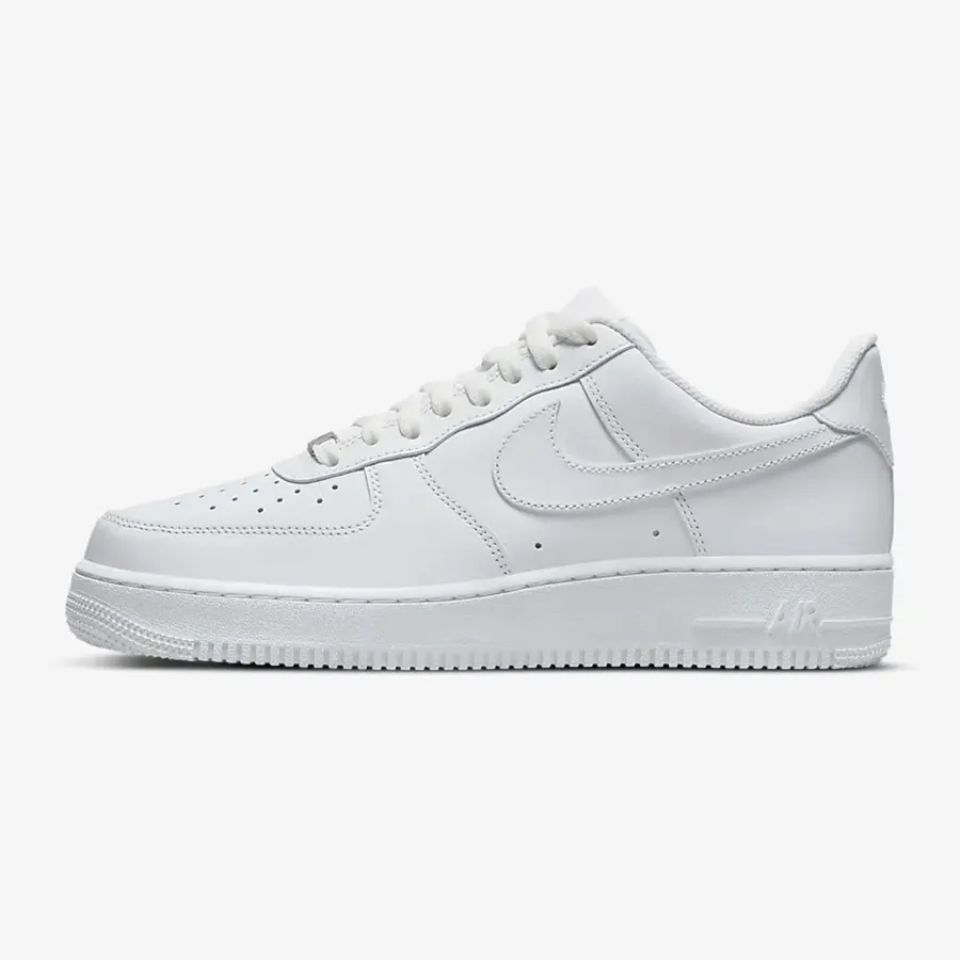 Nike Air Force 1 ‘Triple White’ (CW2288-111)