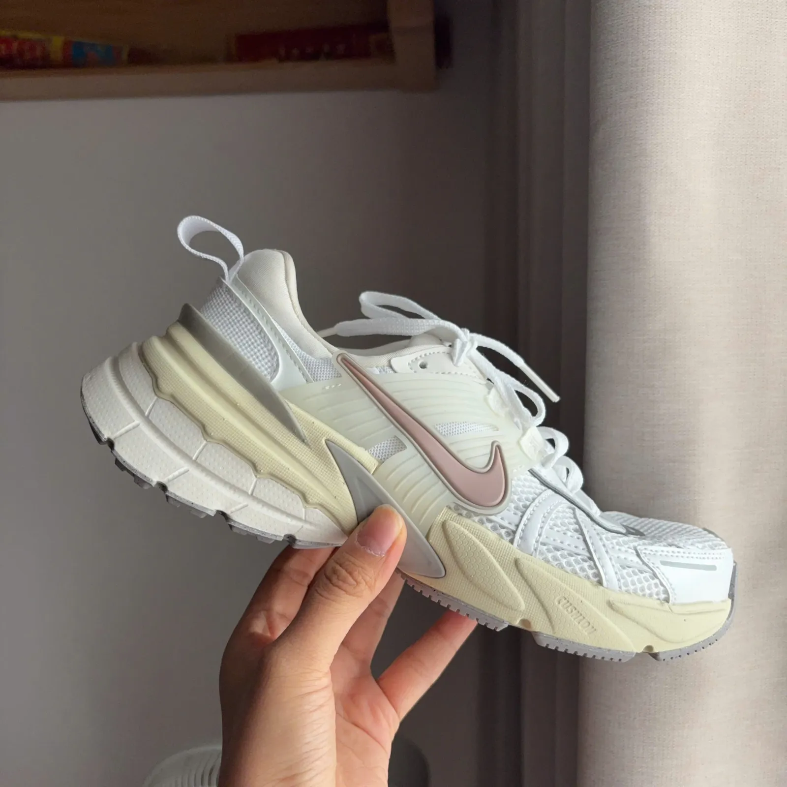 Nike V2K Run 'White Particle Pink' (FD0736-112)