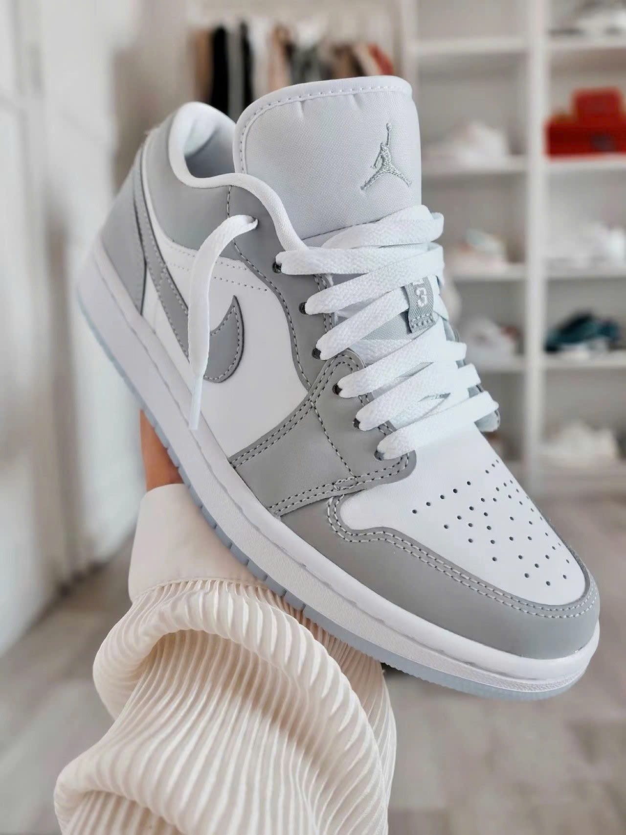 Nike Air Jordan 1 Low ‘White Wolf Grey’ (DC0774-105)