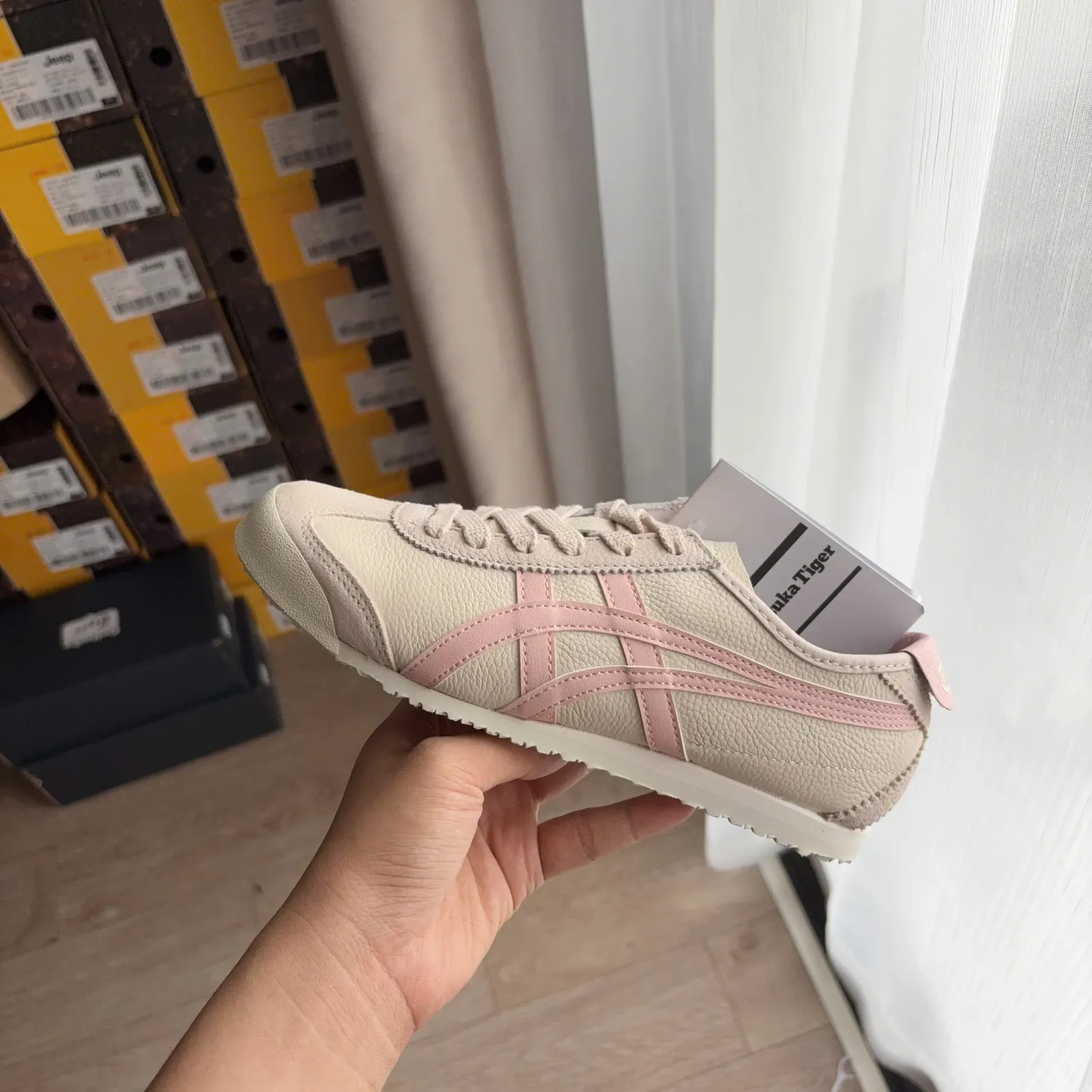 Onitsuka Tiger Mexico 66 "Ginger Peach" (1183A201-254)
