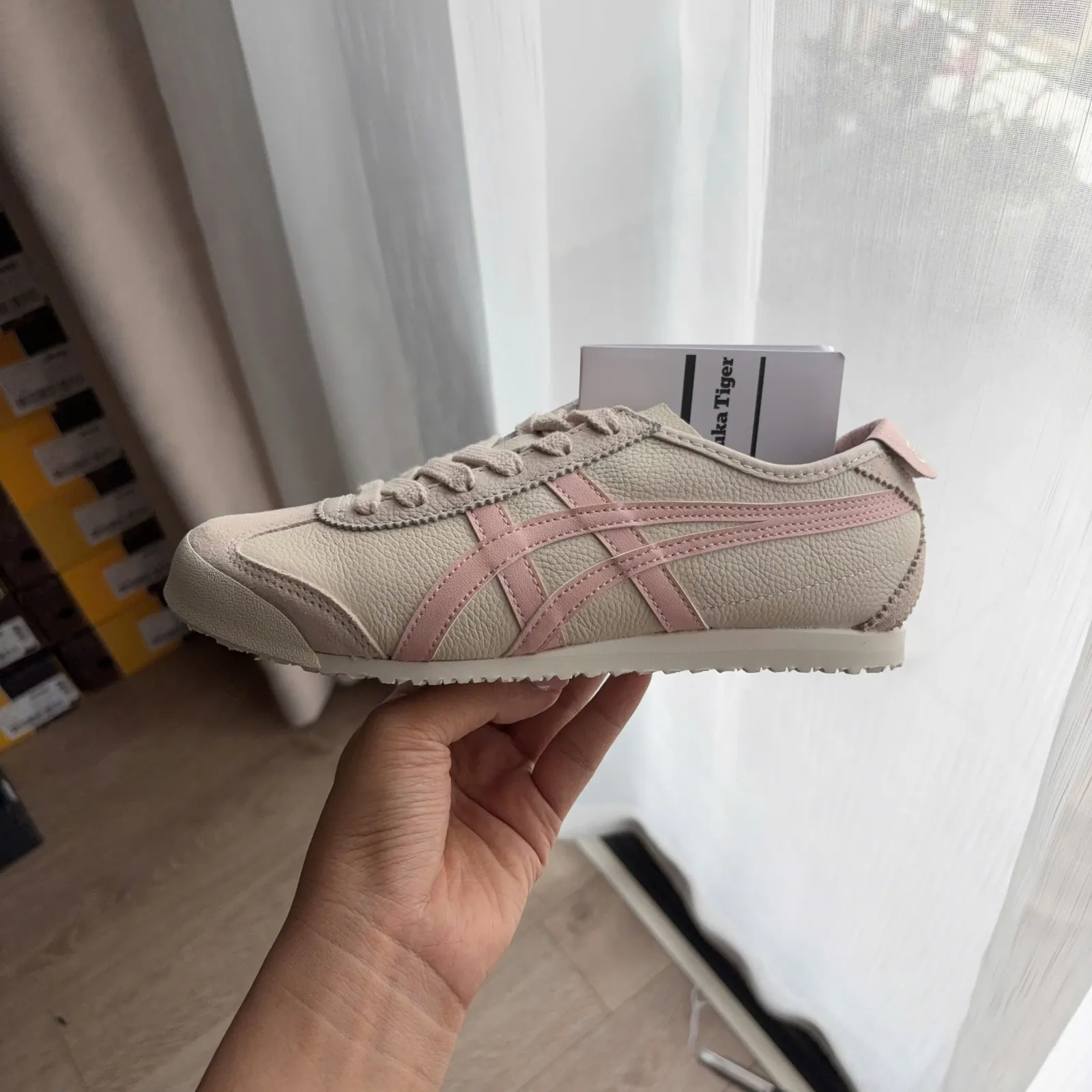 Onitsuka Tiger Mexico 66 "Ginger Peach" (1183A201-254)