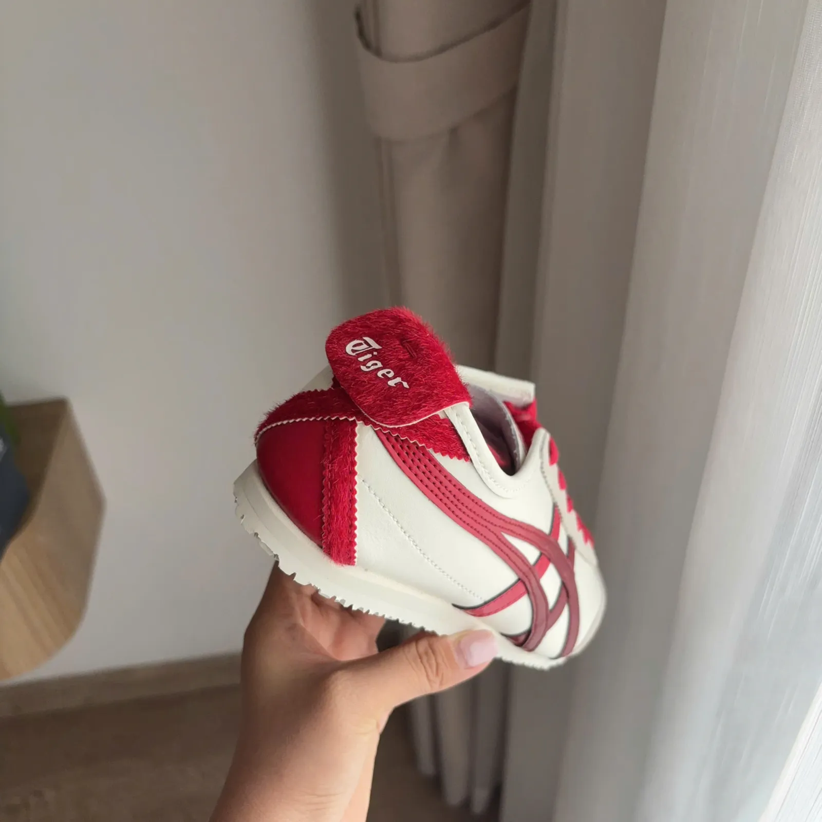 Onitsuka Tiger Mexico 66 New Year 2026 (183C600-100)