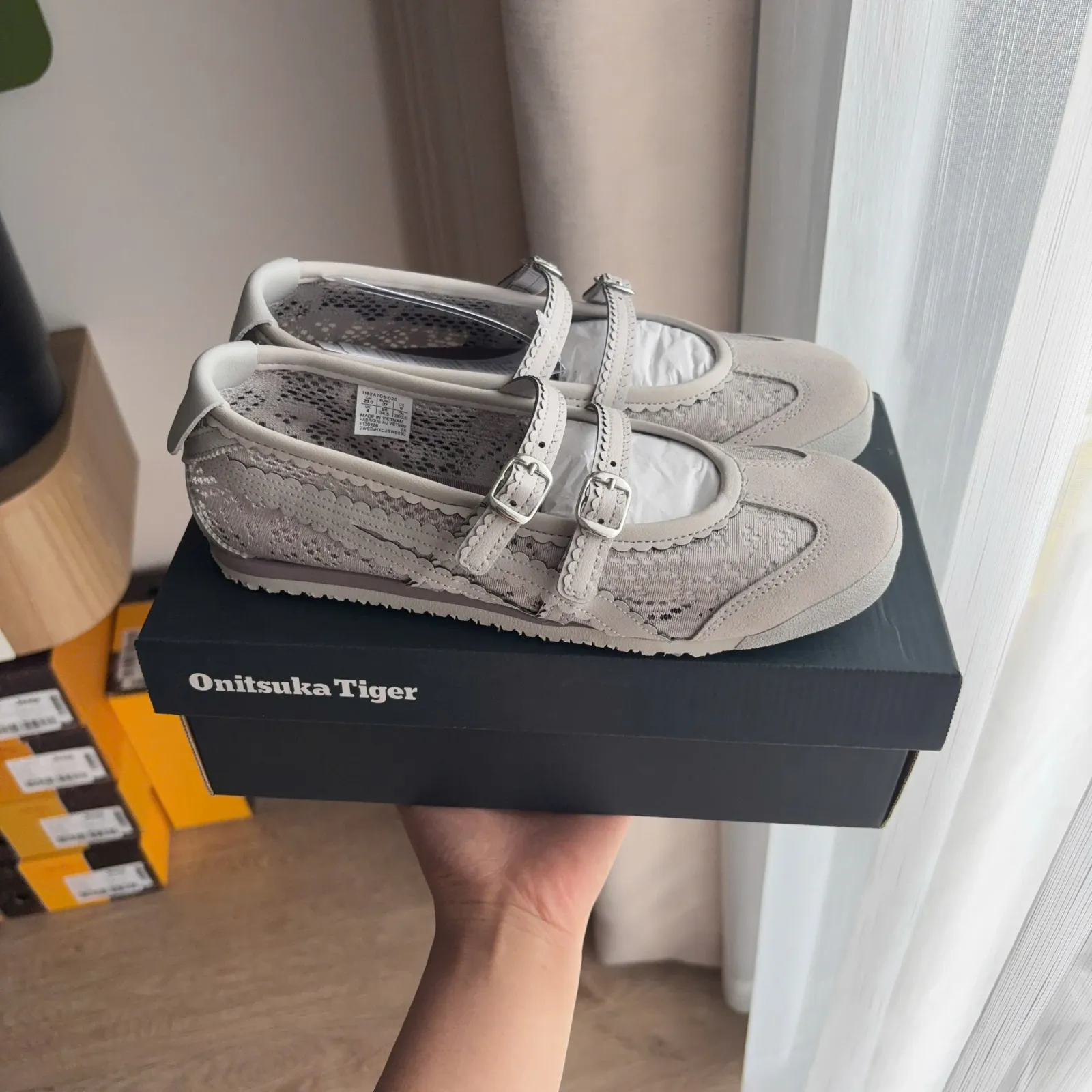 Onitsuka Tiger Mexico 66 TGRS Oyster Grey (1182A705-020)