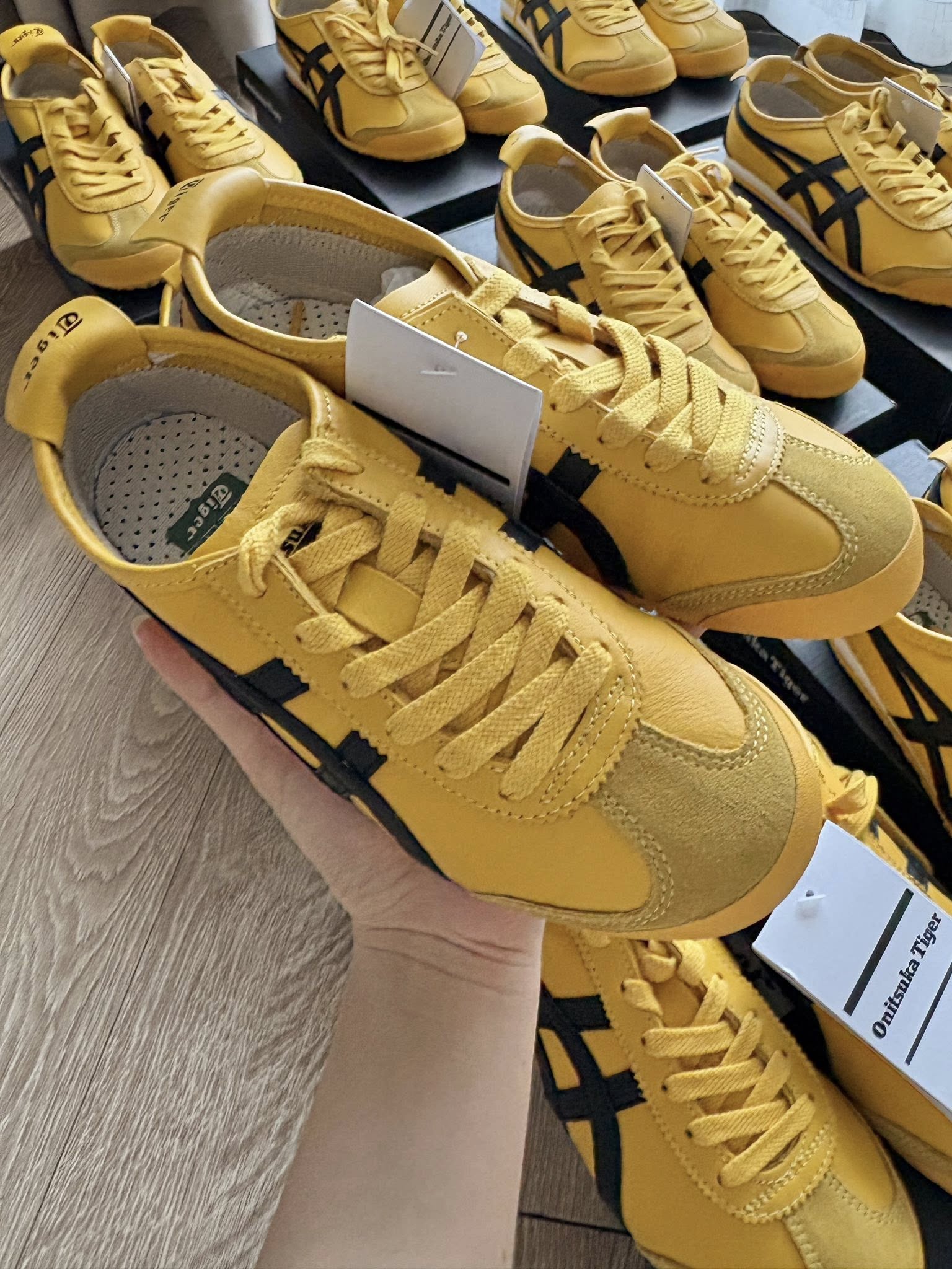 Onitsuka Tiger Mexico 66 Yellow Black  (1183C102-751)