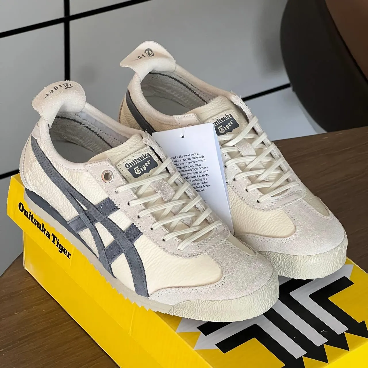 Onitsuka Tiger Mexico 66 SD "Birch/Metropolis" (1183C015-200)
